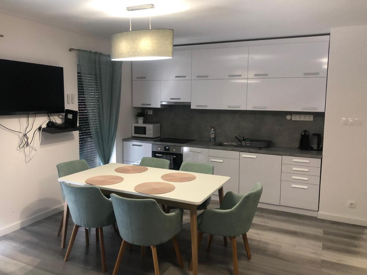 Apartamento Szeged Gyoengye Delux Exterior foto